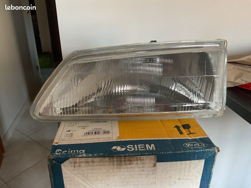 Phare avant gauche Peugeot 106 phase 1 neuf (image 1)