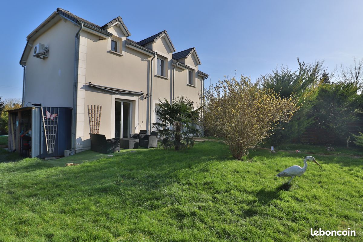 Maison 6 pièces 129 m² · à Châtres · 129 m² · 185 000 €