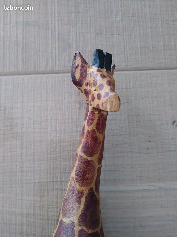 Statuette décorative en bois (image 6)