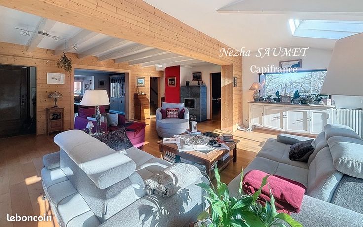 Maison 5 pièces 212 m²