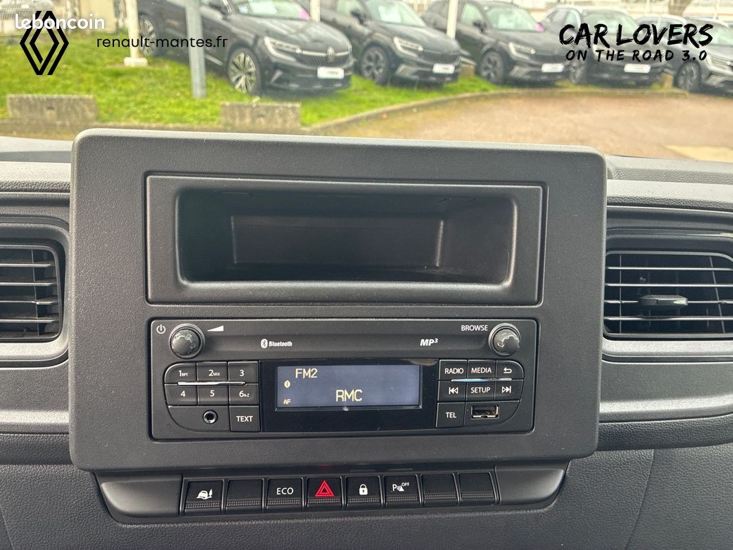 Renault master fgn trac f3500 l2h2 blue dci 135 confort (image 11)
