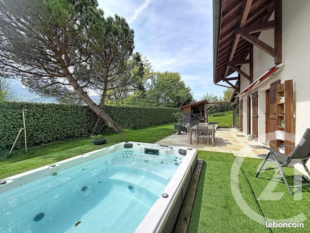 Maison 6 pièces 156 m² · à Thyez · 156 m² · 649 000 €