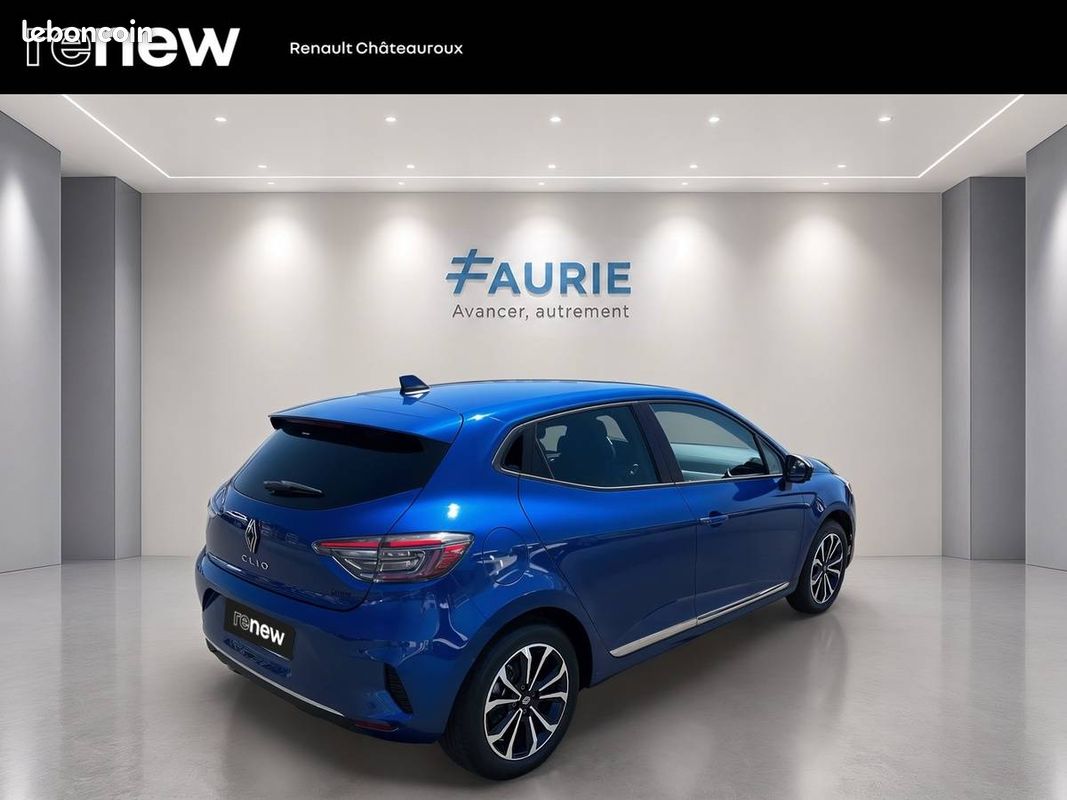 RENAULT Clio E-Tech full hybrid 145 ch GSR2 Techno (image 5)