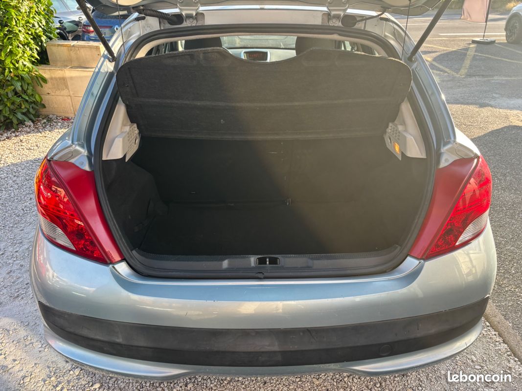 Peugeot 207 1.6 hdi 92ch urban move - distribution faite (image 11)