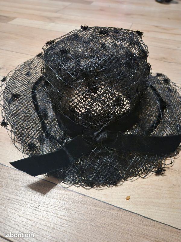 Chapeau vintage noir à voilette Flayel Paris (image 1)