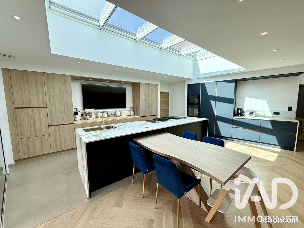 Maison 6 pièces 205 m² · à Arras · 205 m² · 1 095 000 €