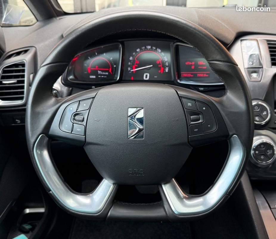 DS DS 5 1.6 THP 155CV SOCHIC BVA - MOTEUR A CHAINE - TOIT PANORAMIQUe (image 4)