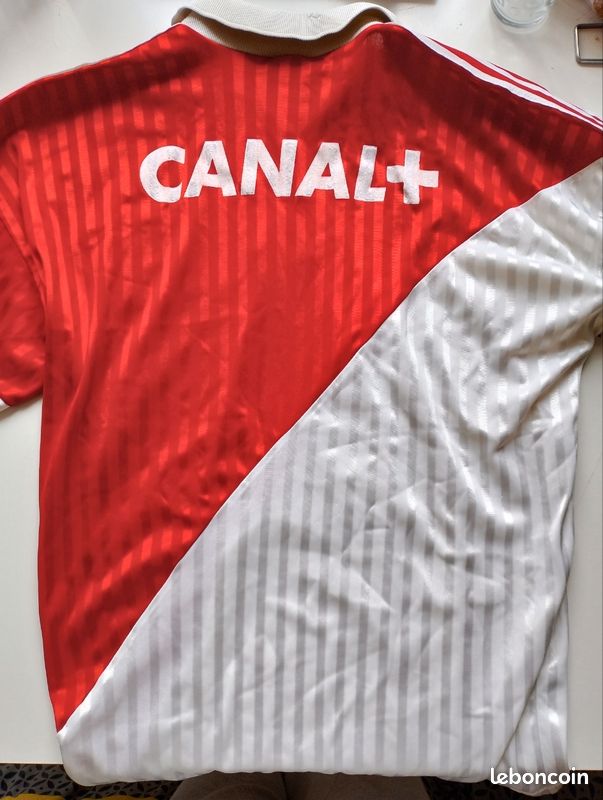 Les maillots et shorts de Foot - ARGUS FOOT & SPORTS
