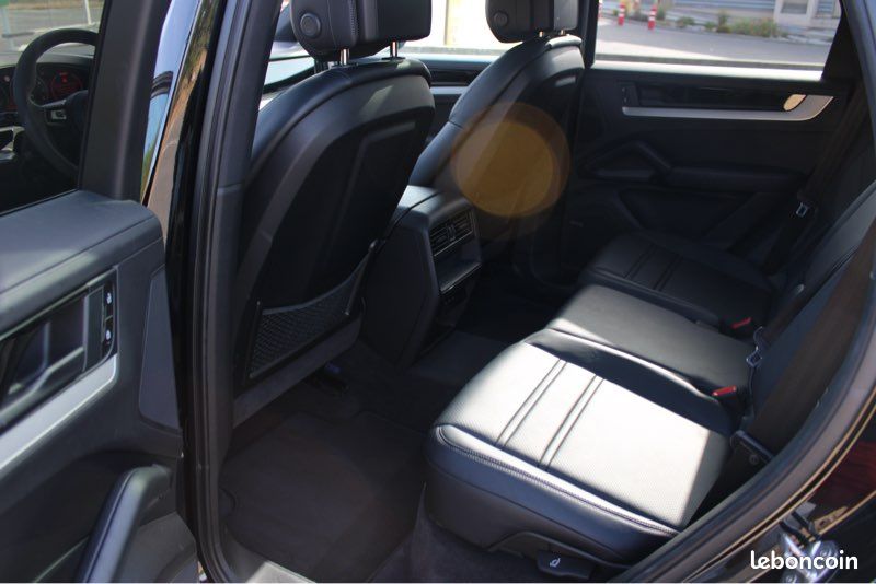 Cayenne E-Hybrid / Hybride /Pneus neufs / Etat neuf (image 10)