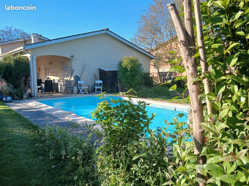 Maison 6 pièces 140 m² · à Saint-Nauphary · 140 m² · 310 000 €