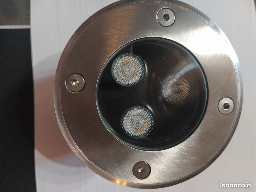 Spot led extérieur encastrable (image 1)