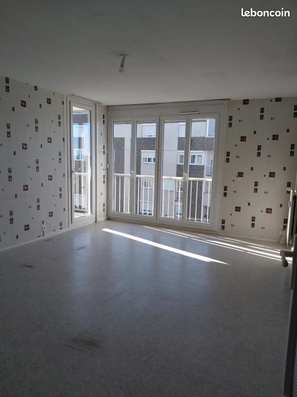 Appartement 3 pièces 86 m² · à Moulins · 86 m² · 723 €/mois