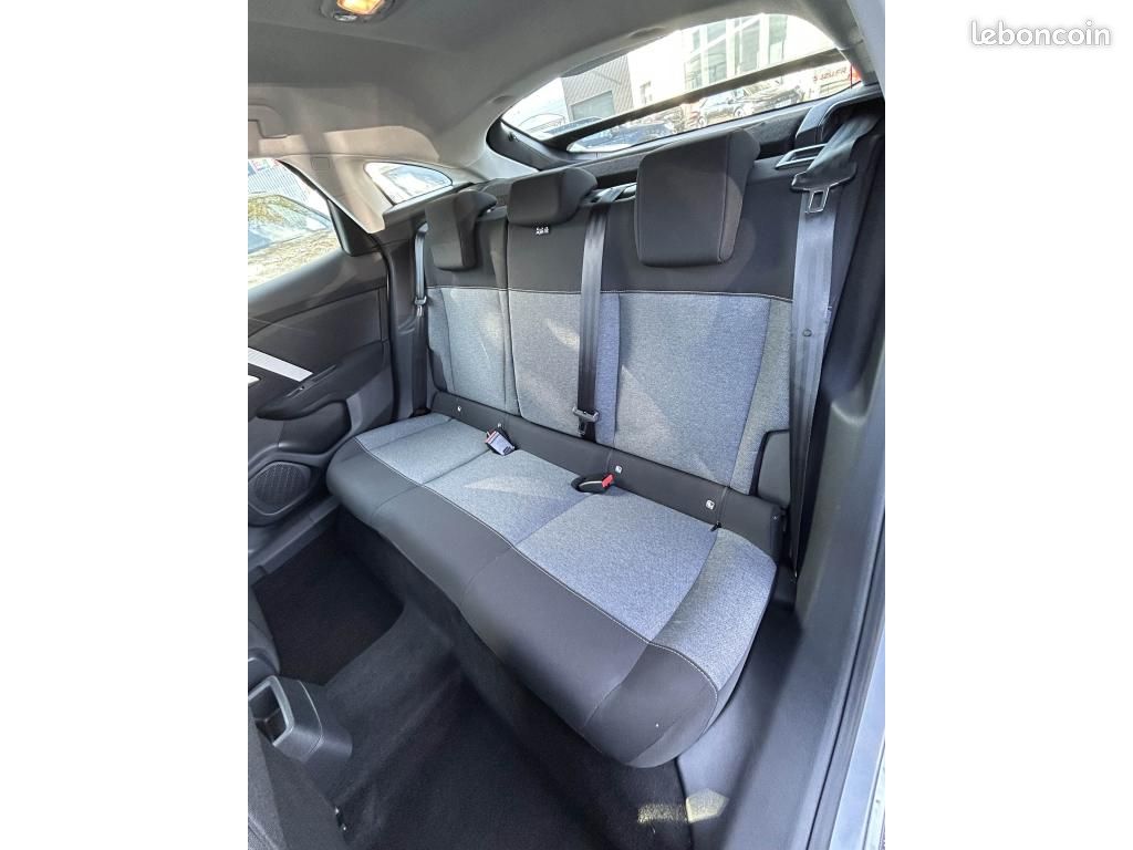CITROEN C4 FEEL PURETECH 100ch *7 276km (image 5)