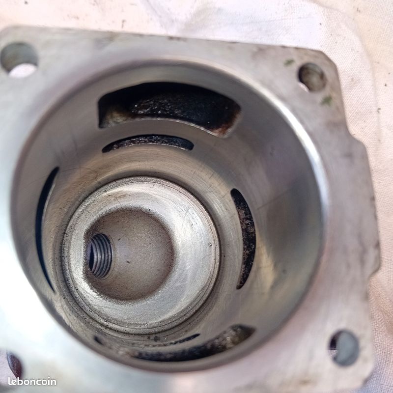 Piston Cylindre Stihl pour tronçonneuse Stihl 026 de 44 mm (image 10)