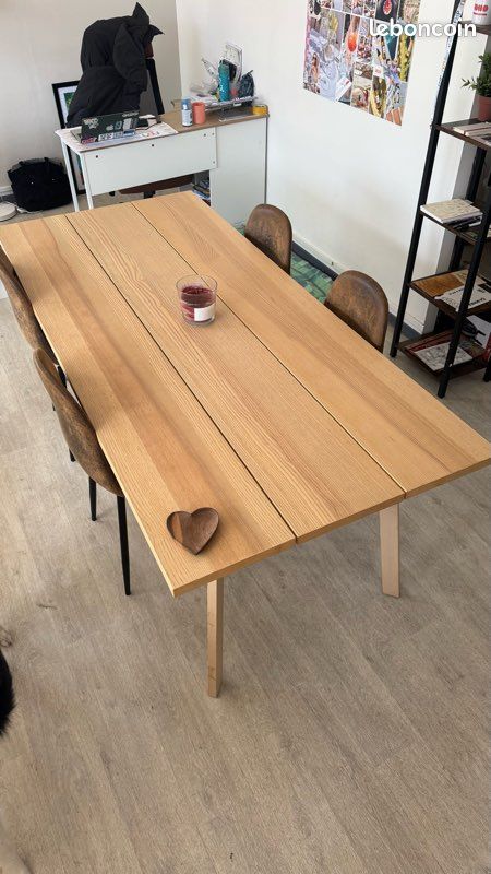 Table IKEA YPPERLIG en frêne – Excellent état (image 2)
