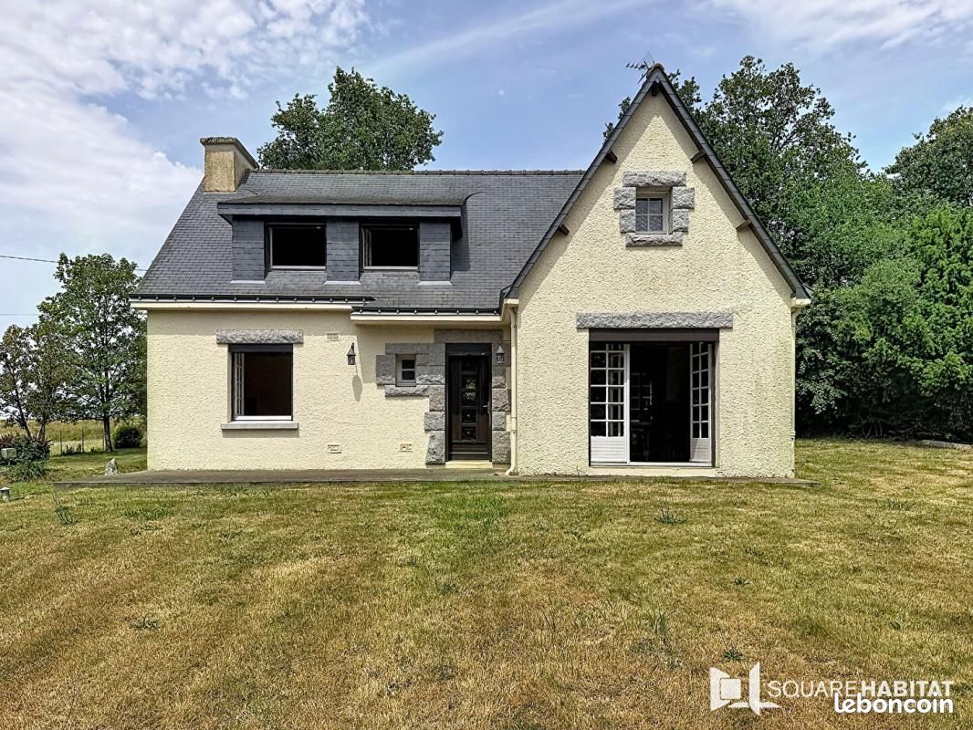 Maison 6 pièces 110 m² · à Loyat · 110 m² · 160 000 €