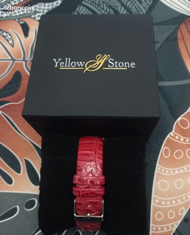 Montre boîte d'origine marque YELLOW STONE tout du cadran zirconiums fond rouge satiné neuve (image 9)