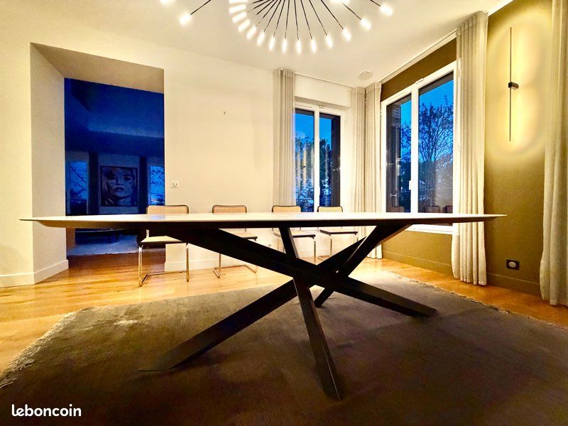 Table de salle à manger (image 2)