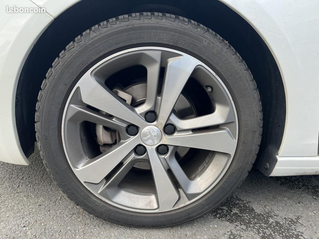 PEUGEOT 308 1.2 PureTech 130ch E6.3 S&S Tech Edition - Distri ok - Suivi Peugeot (image 19)