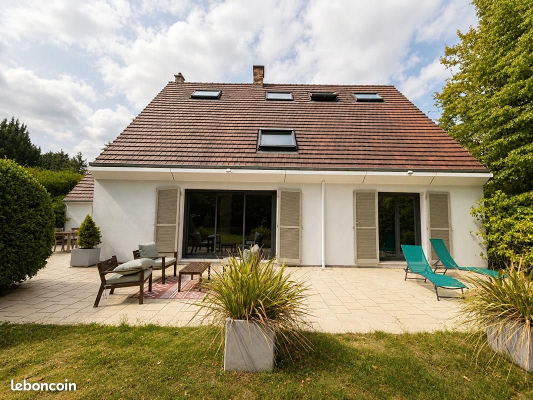 Maison 8 pièces 215 m² · à Gouvieux · 215 m² · 795 000 €