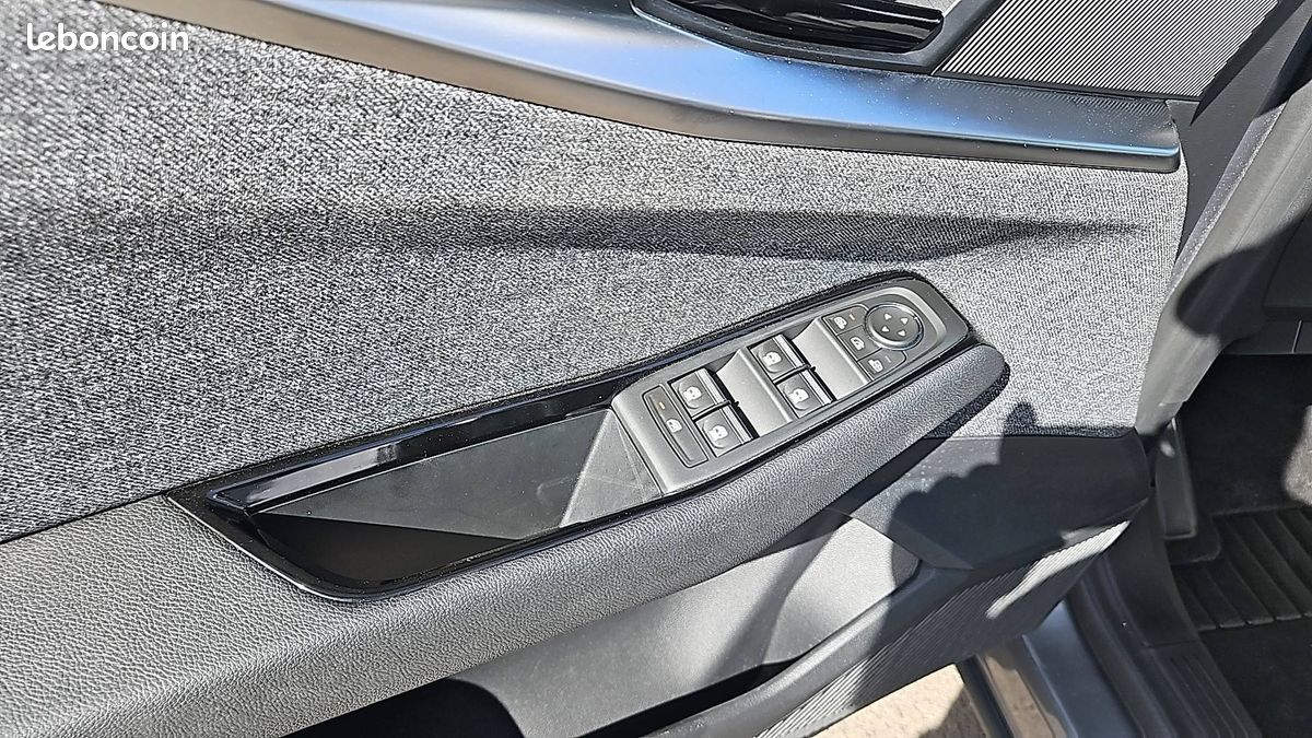 Renault espace e tech full hybrid 200 gsr2 techno (image 17)