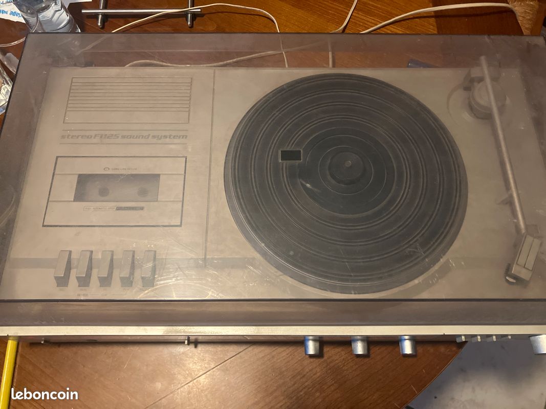 TOURNE DISQUES VINTAGE JAUNE ANNEES 60 EN BON ETAT