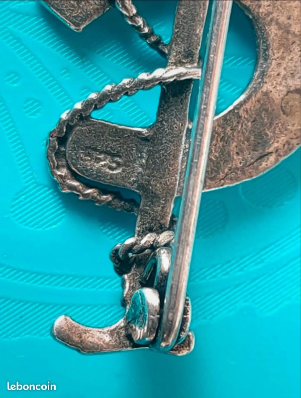Broche Vintage Fer à Cheval Et Cravache En Argent - Occasion, Bon état, épingle Légèrement Déformée