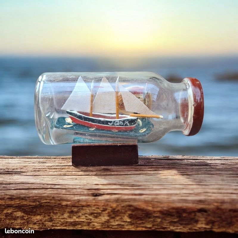 AQUAVIE Bateau Pirate Kid décoration aquarium 14 x 6 x 14 cm - Décorations pour aquarium/Décorations diverses (bateaux, amphores,...) - - Aquariophilie