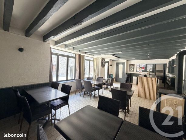 Maison 13 pièces 266 m²