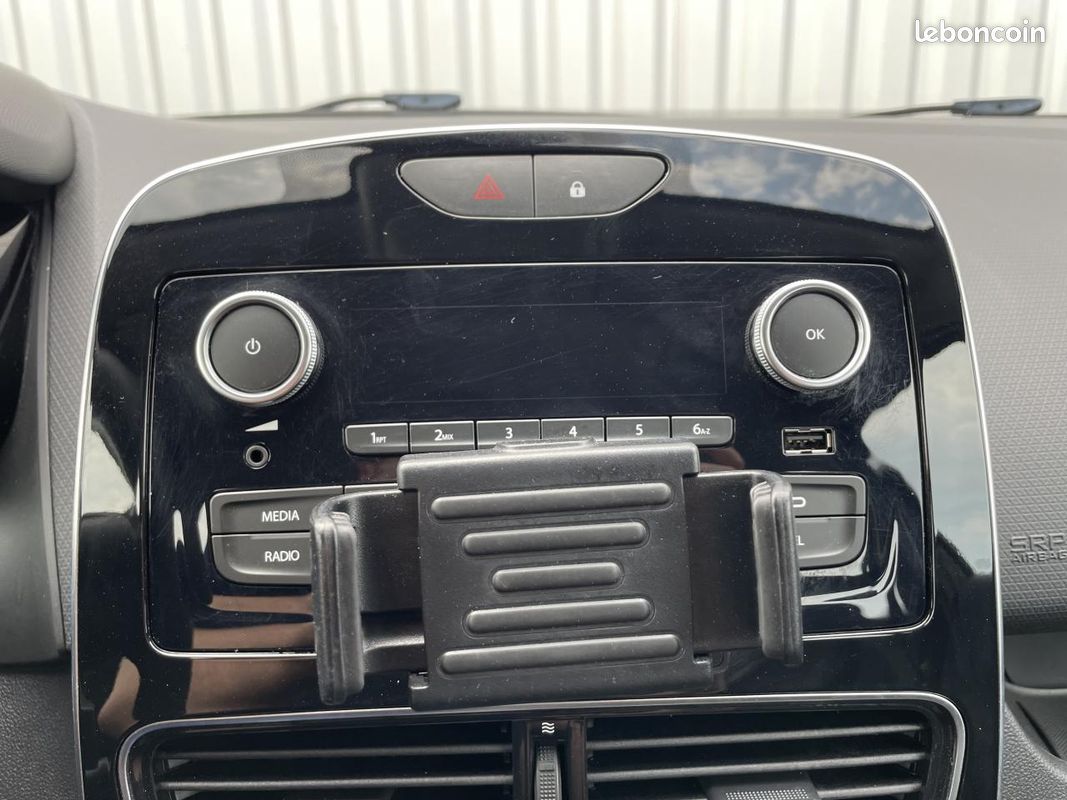 RENAULT CLIO 1.5 Energy dCi / 11 000 km / 75 Ch / Finition Trend / 1ère main (image 24)