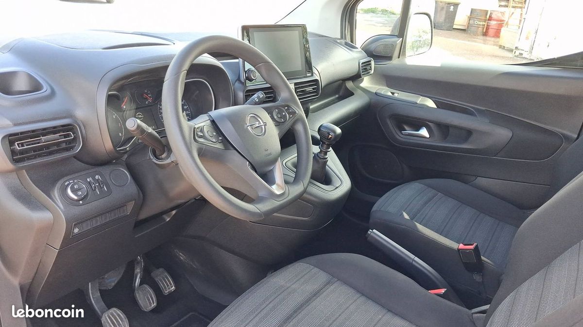 Opel Combo 1.5 D 102 Life (image 8)