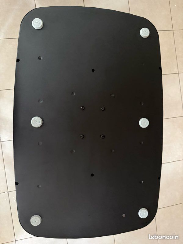 Pied de table Alicante noir BoConcept Faire proposition (image 9)