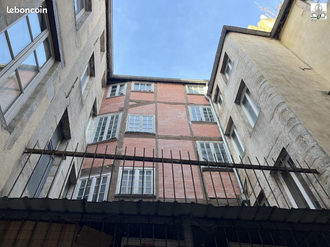 Immeuble 490 m² · à Chalon-sur-Saône · 490 m² · 550 000 €