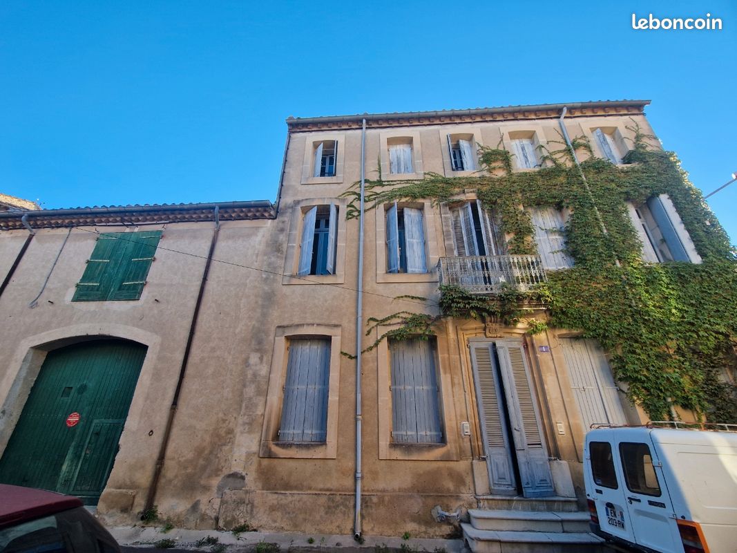 Maison 8 pièces 300 m² · à Nissan-lez-Enserune · 300 m² · 325 000 €