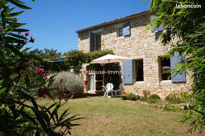 Mas 8 pièces 212 m²