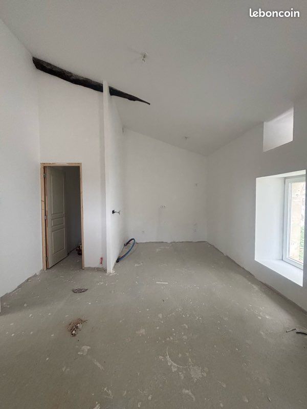 Maison 3 pièces 80 m² · à Mortagne-sur-Gironde · 80 m² · 920 €