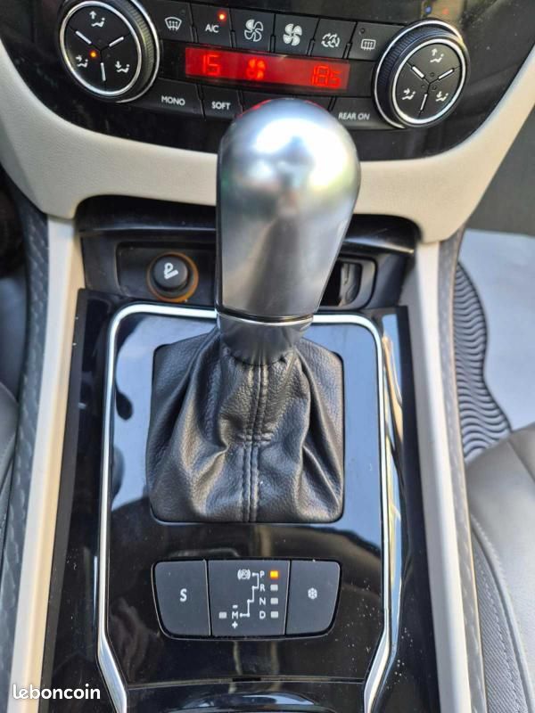 Peugeot 508 SW 1.6 THP 155 FELINE BVA6 (image 14)