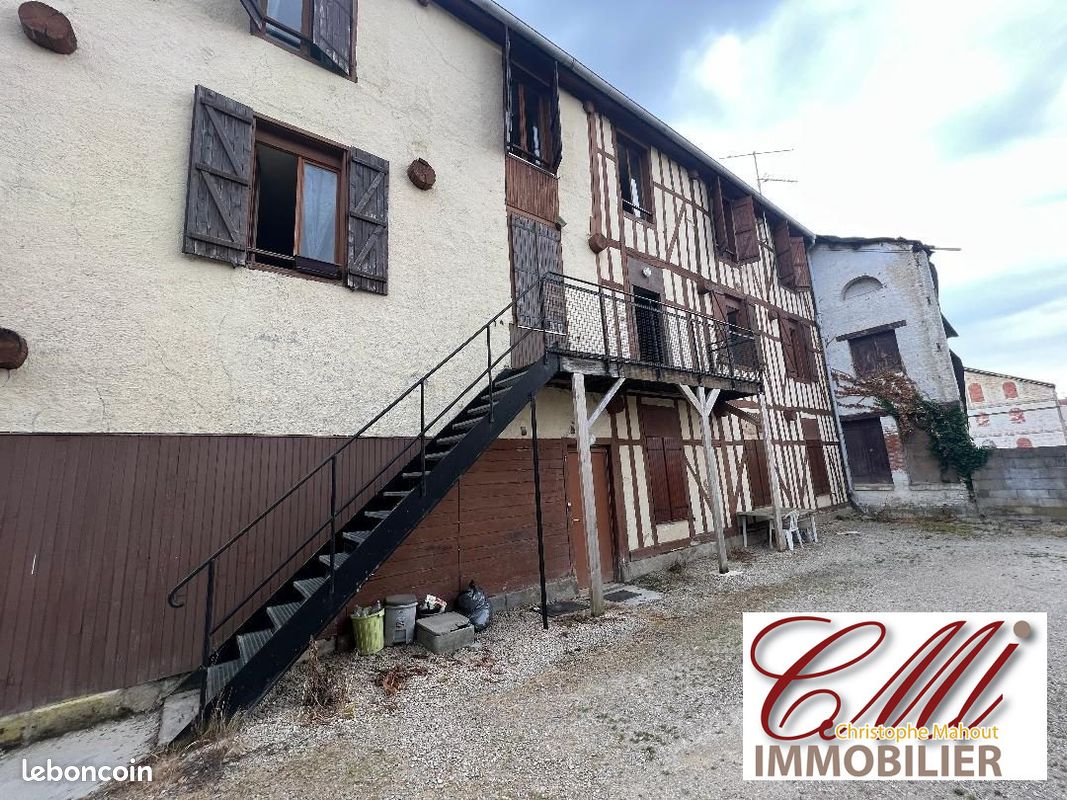Immeuble 473 m² · à Vitry-le-François · 473 m² · 299 900 €