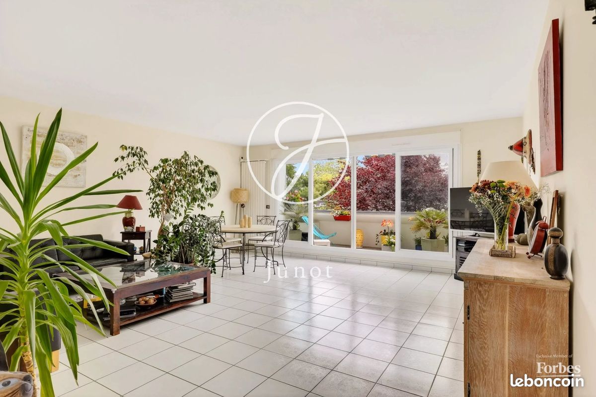 Appartement 4 pièces 93 m² · à Rueil-Malmaison · 93 m² · 562 500 €