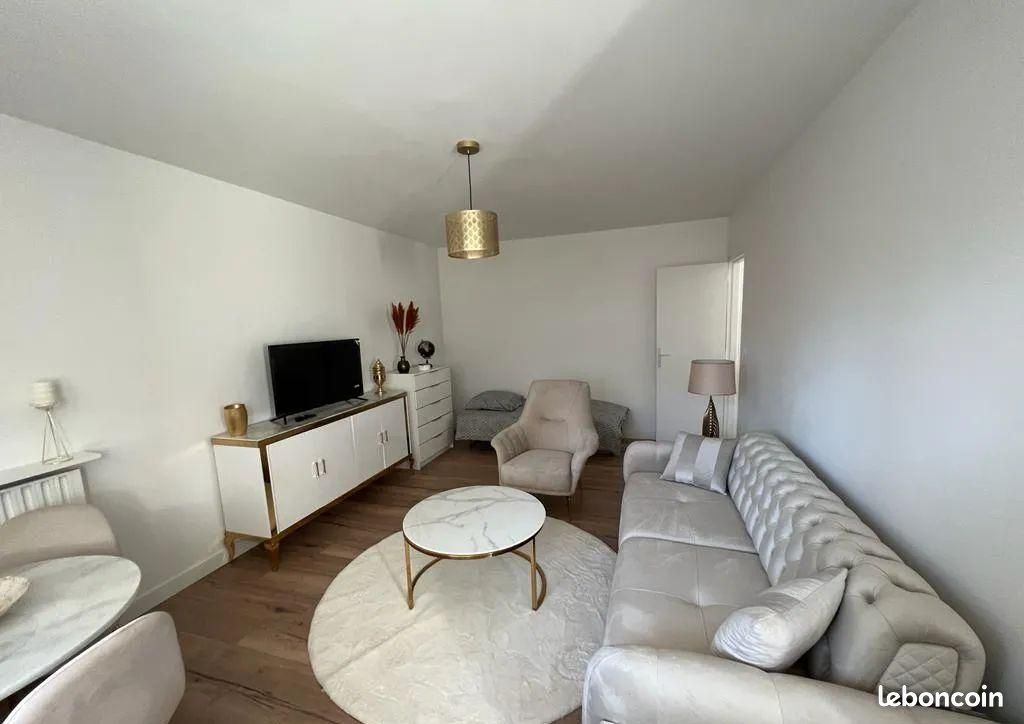 Appartement 1 pièce 34 m² · à Noisy-le-Grand · 34 m² · 920 €