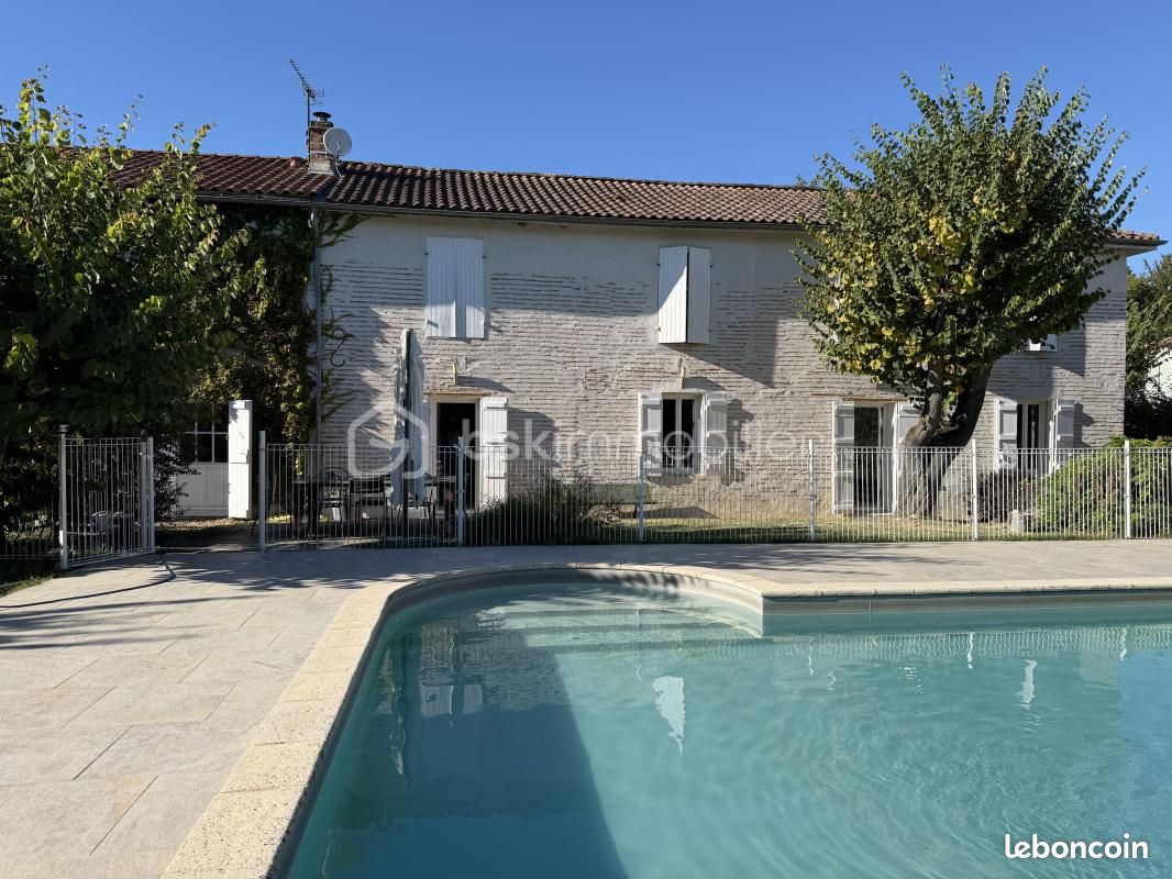 Maison 10 pièces 250 m² · à Buzet-sur-Baïse · 250 m² · 395 000 €