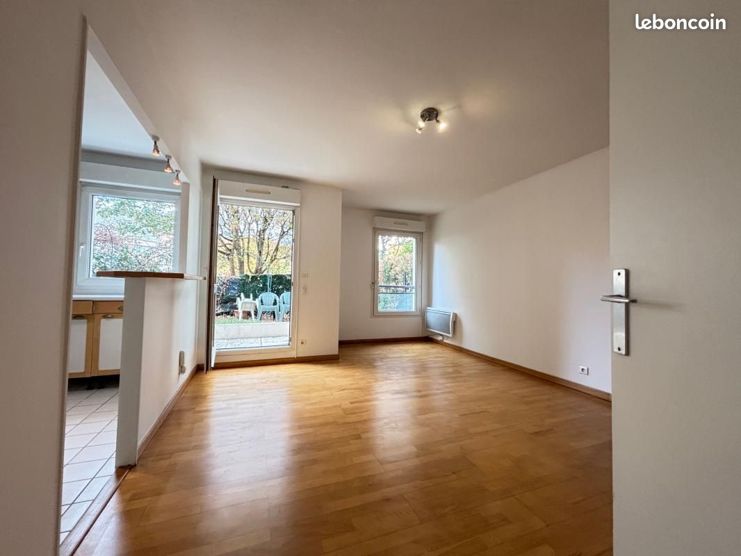 Appartement 2 pièces 43 m² · à Noisy-le-Grand · 43 m² · 892 €/mois