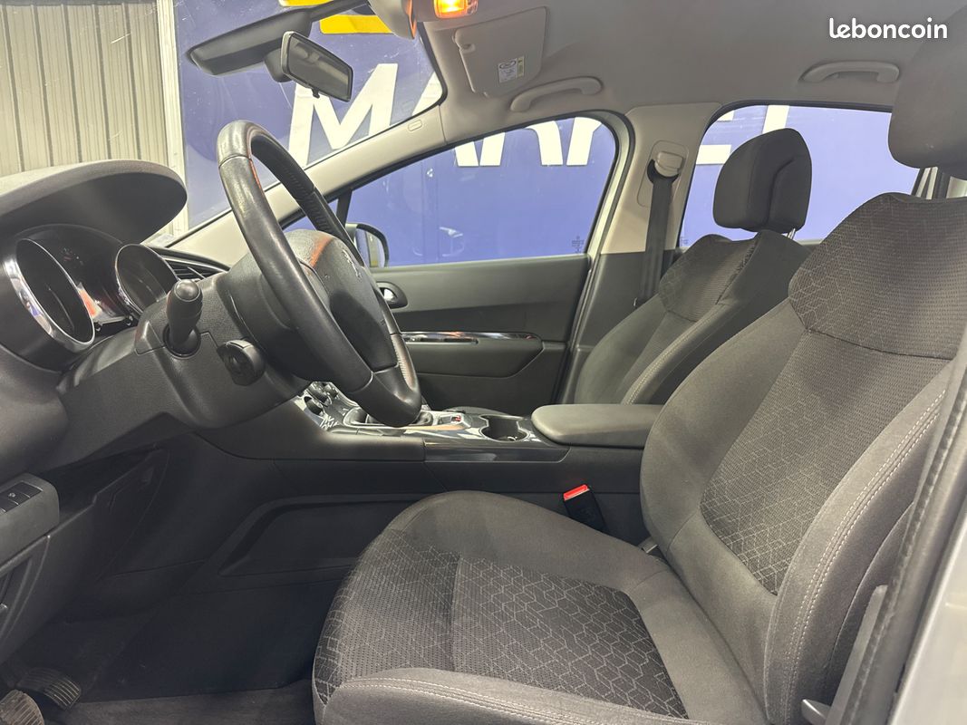 PEUGEOT 3008 1.6 BlueHDI 120ch - 2015 - 160 000 km - Système de navigation - Régulateur de vitesse (image 8)