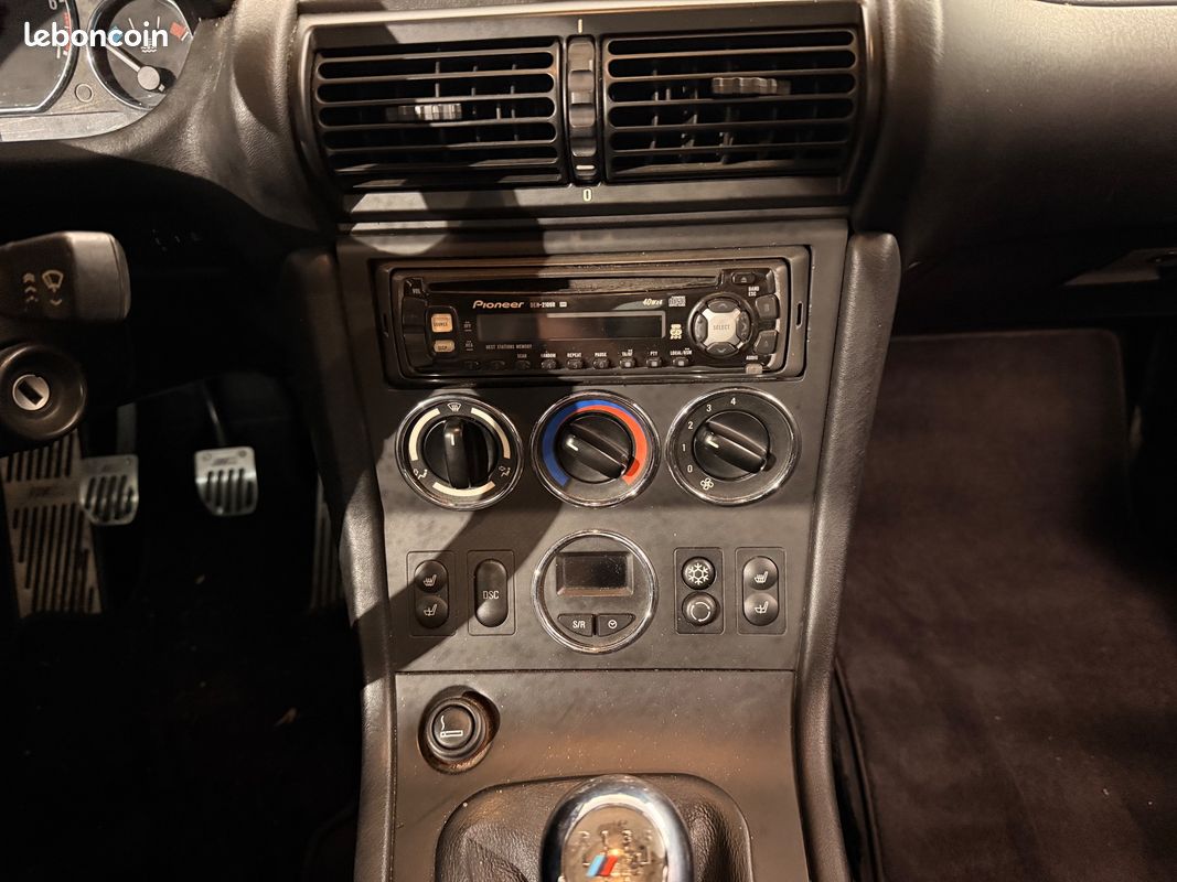 BMW Z3 ROADSTER 3.0I 231CH - 6 CYLINDRES - YOUNGTIMER - BMW INDIVIDUAl (image 28)