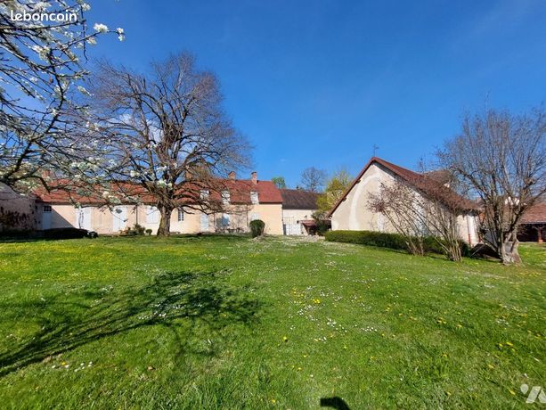 Maison 10 pièces 301 m²