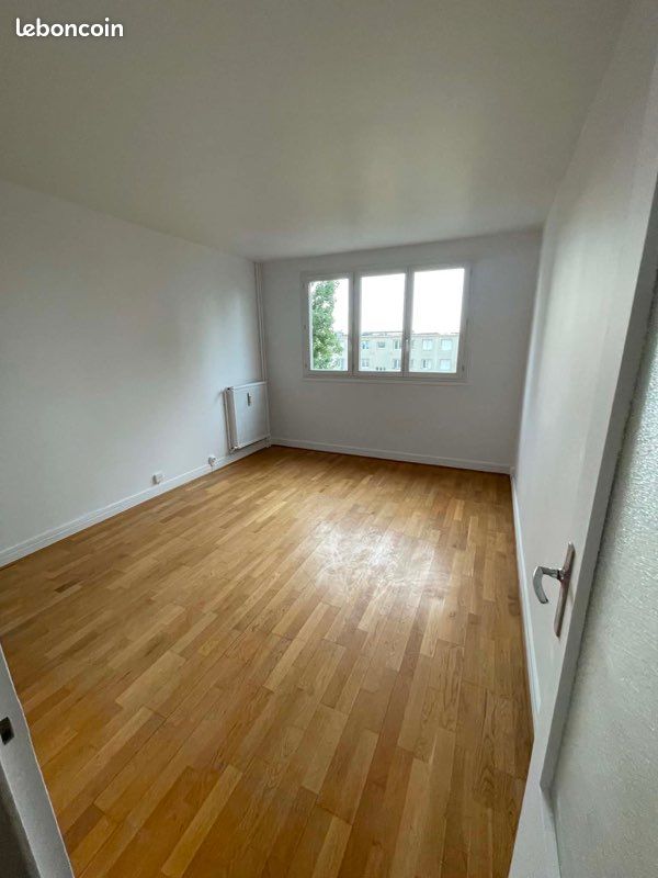 Appartement 2 pièces 42 m² · à Romainville · 42 m² · 990 €