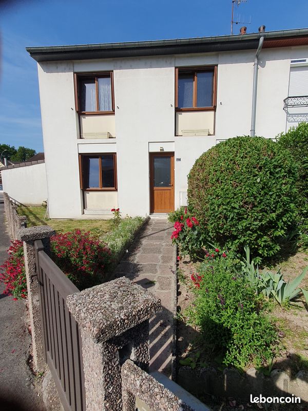 Maison 4 pièces 81 m² · à Ay-Champagne · 81 m² · 175 000 €