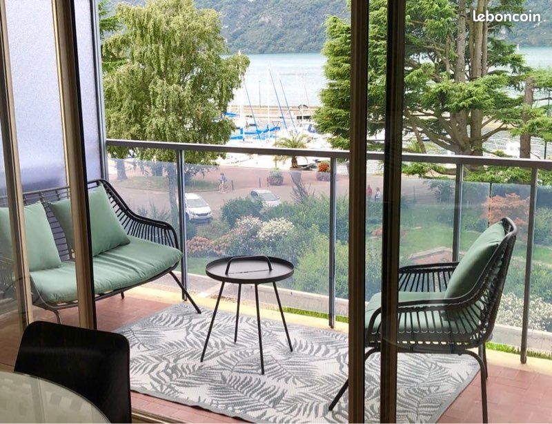 Très Calme, confort et vue exceptionnelle sur le lac. Appartement haut standi (image 2)