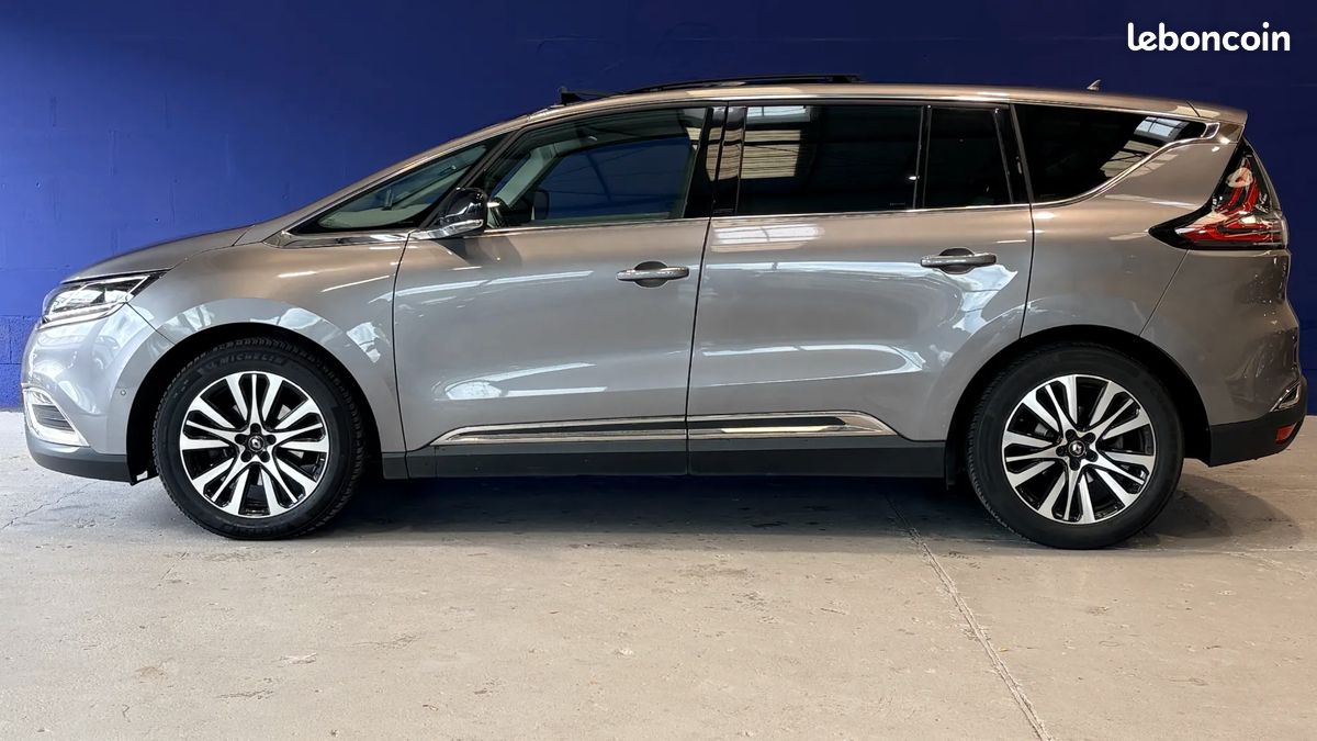 Renault Espace 2.0 dCi 200ch Initiale Paris - 7 places - Toit ouvrant - Sièges chauffants ventilés massants - Apple CarPlay - Régulateur adaptatif - Caméra de recul (image 2)