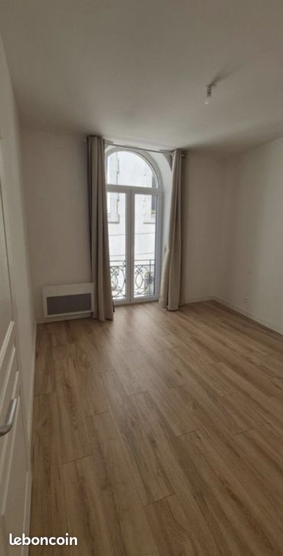 Appartement 3 pièces 64 m² · à Beaumont-de-Lomagne · 64 m² · 550 €